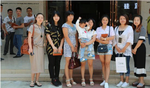 天然居第21期營銷培訓(xùn)班圓滿結(jié)業(yè) 天然居第21期營銷培訓(xùn)班圓滿結(jié)業(yè)