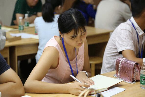 熱烈祝賀天然居第十九期營銷培訓(xùn)圓滿結(jié)業(yè)